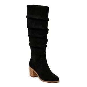 Women’s slouchy suede knee high black boots with stacked heel-size 9, never worn